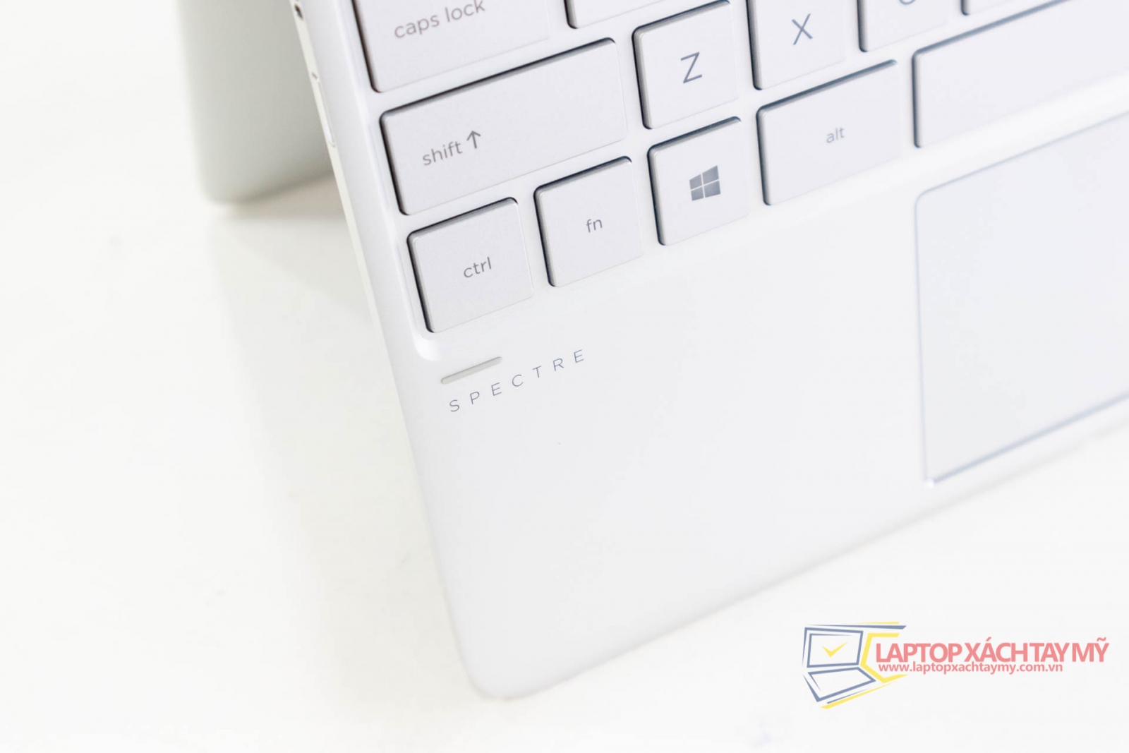 Laptop cũ tp HCM giá tốt, Laptop doanh nhân cao cấp siêu mỏng nhẹ HP SPECTRE Notebook 13 i7 7500U, 16Gb Ram, 512Gb SSD, Xoay 360, Màn hình cảm ứng Full HD