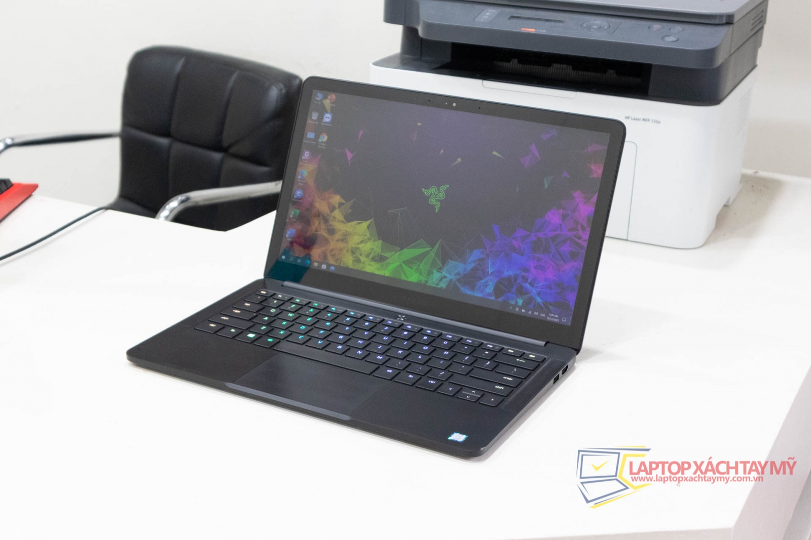 Razer Blade Stealth 13 2017, intel core i7 8550U, Ram 16G, SSD 256, Màn hình 13.3 3K