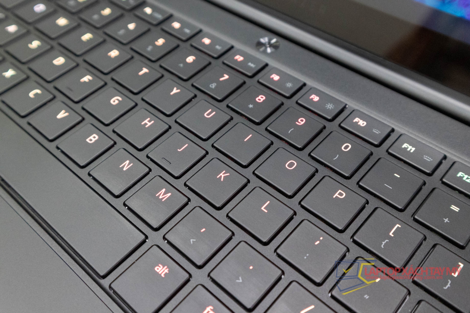 Razer Blade Stealth 13 2017, intel core i7 8550U, Ram 16G, SSD 256, Màn hình 13.3 3K