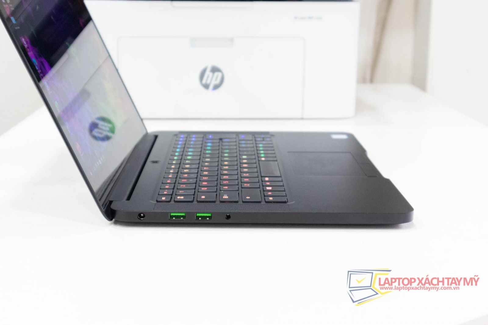 Razer Blade RZ09-0195, Core intel i7 7700HQ, Ram 16G, SSD 256G, Màn Hình 14 in 4k, GTX 1060 6GB
