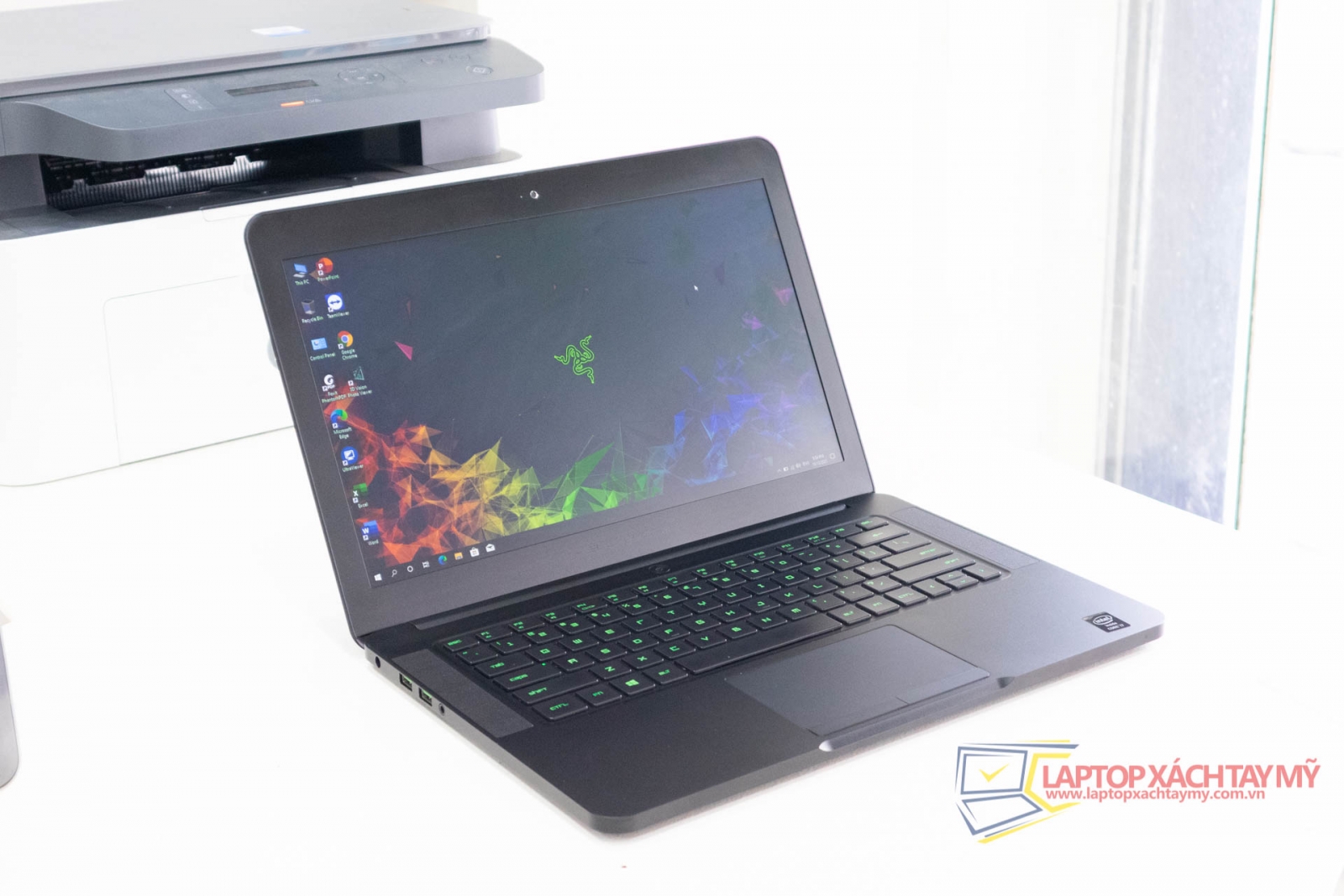 Core intel i7 4702HQ, Ram 8G, SSD 256G, card đồ họa rời GTX 765M 2GB